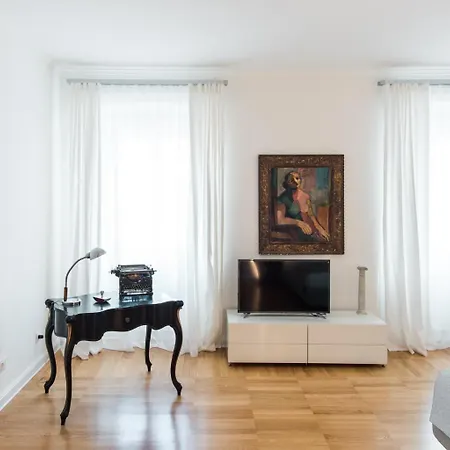 Triestevillas Viandante Huge & Unique 360m2 W 17 Windows Luxurious 5bedroom Flat Appartement *