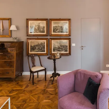 Triestevillas Viandante Huge & Unique 360m2 W 17 Windows Luxurious 5bedroom Flat * Trieste