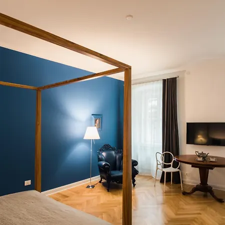 Appartement Triestevillas Viandante Huge & Unique 360m2 W 17 Windows Luxurious 5bedroom Flat