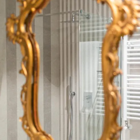 Triestevillas Viandante Huge & Unique 360m2 W 17 Windows Luxurious 5bedroom Flat *
