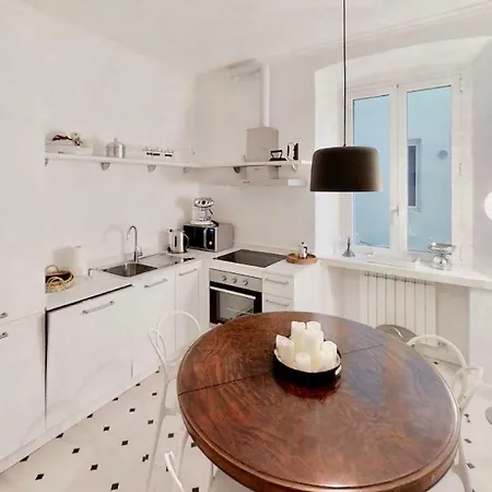 Triestevillas Viandante Huge & Unique 360m2 W 17 Windows Luxurious 5bedroom Flat Appartement